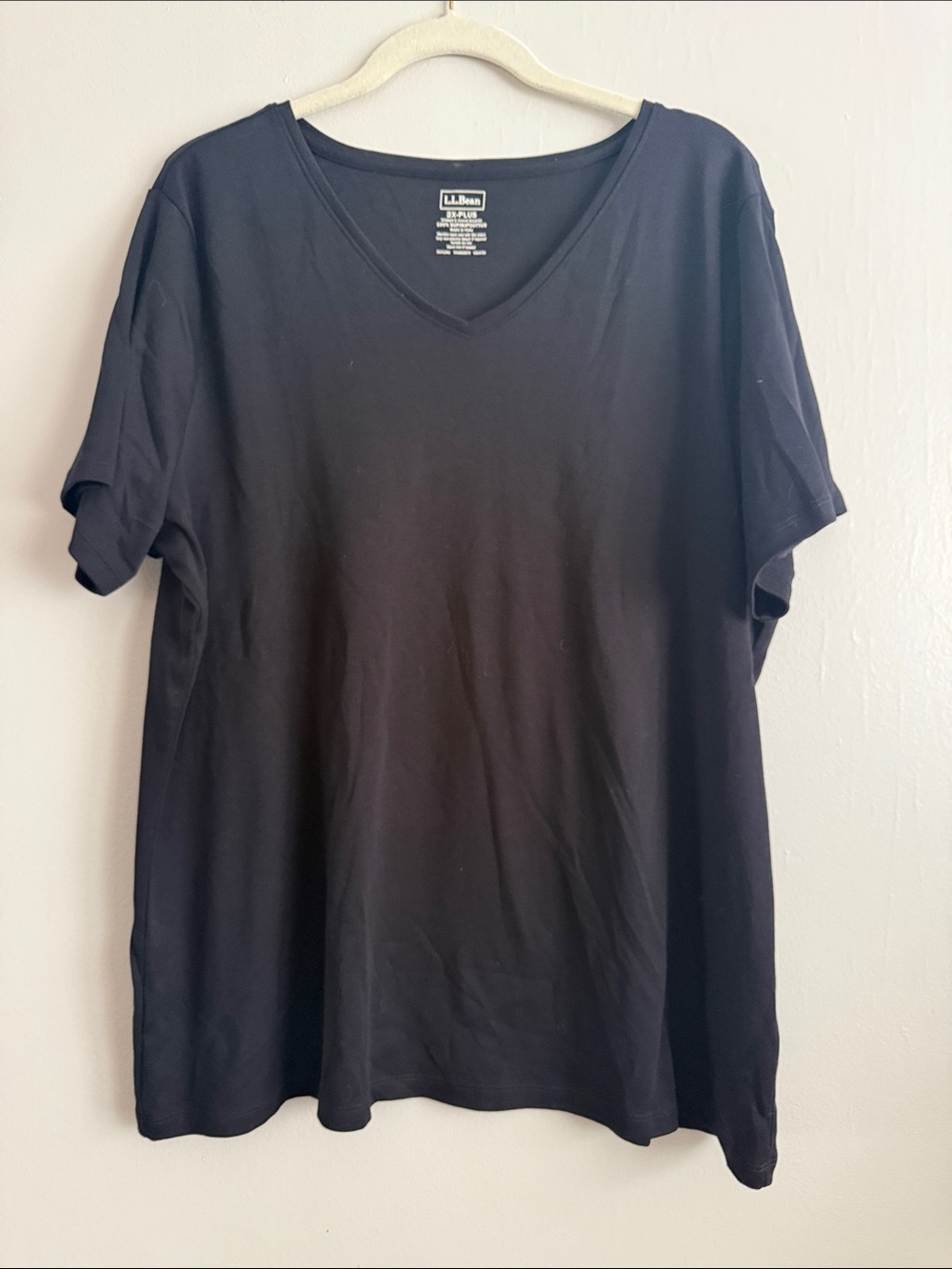 Black L.L.Bean T-shirt, size 2X Plus... 100% cotton.
